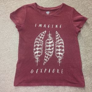 Old Navy Casual Maroon Imagine & Explore Feather T-shirt, Size 4T